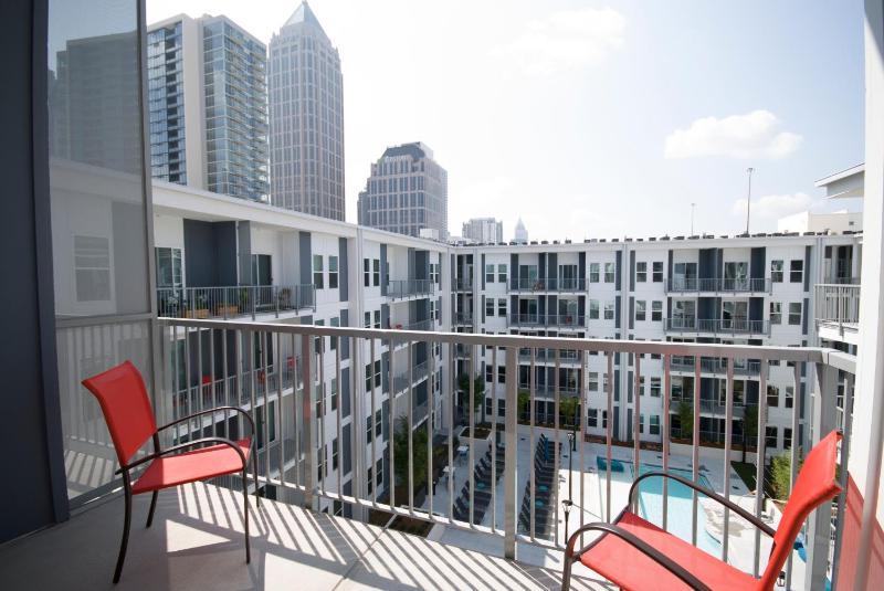 Spectacular Apartments by BCA Furnished Apartments Spec1B 418 B - image 33