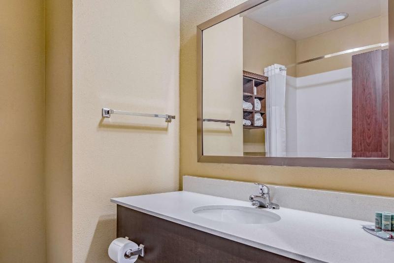 King Room image 2