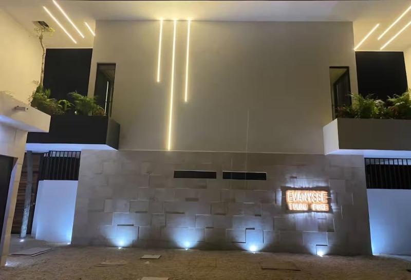 Brand New Penthouse Jungle Views 2 Bdr Sleeps 6 - image 3
