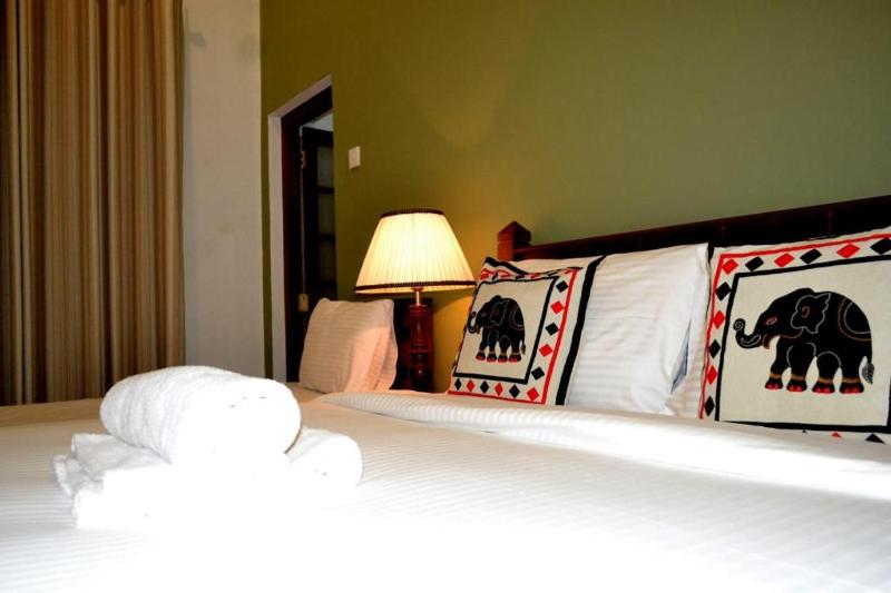 Deluxe Triple Room image 1