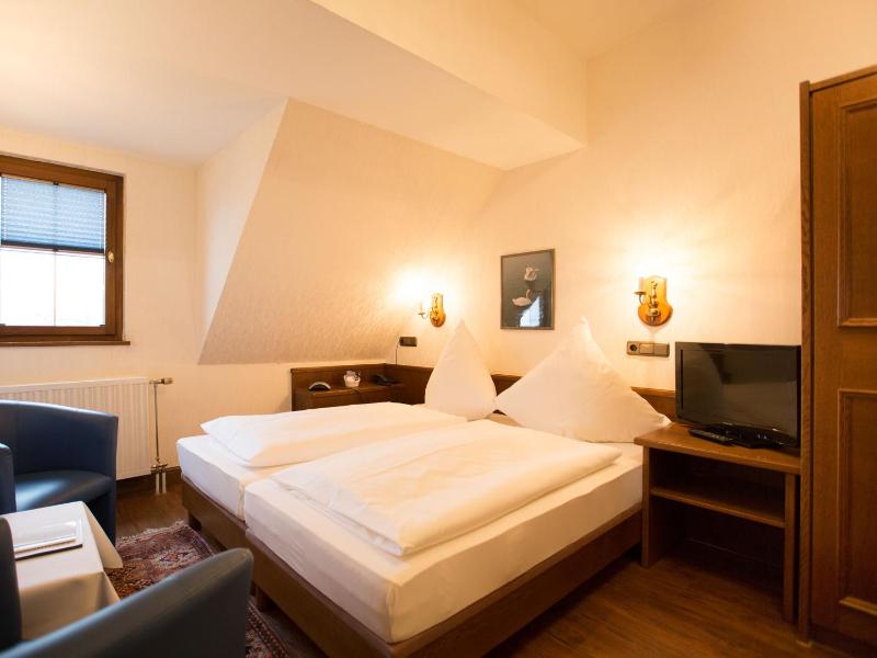 Standard  Room image 4
