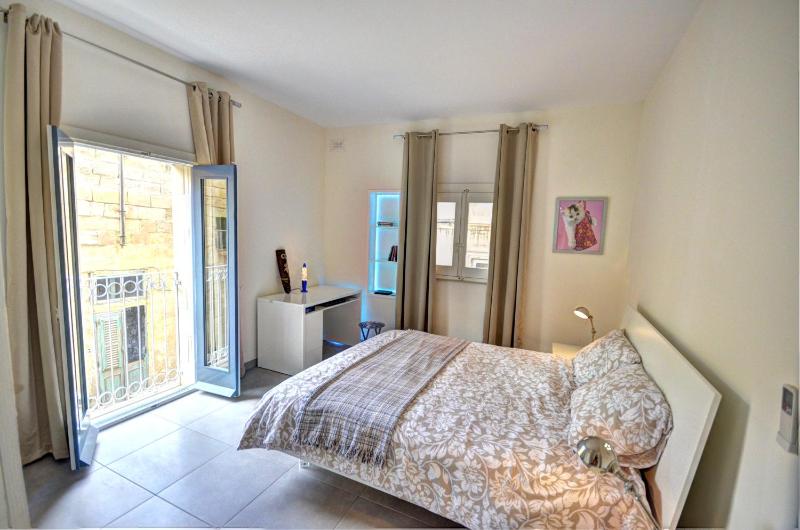 Valletta Central Apartment - image 7