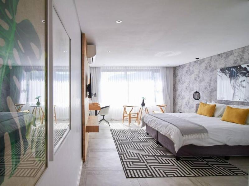 Central Beach Villas - image 11