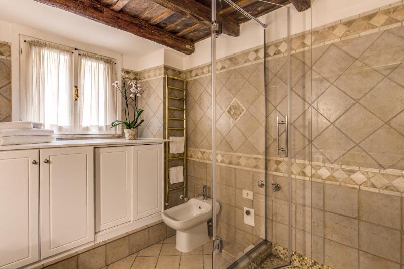 Two-Bedroom Apartment (5 Adults) image 4