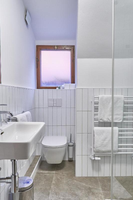 Double Room with View image 3