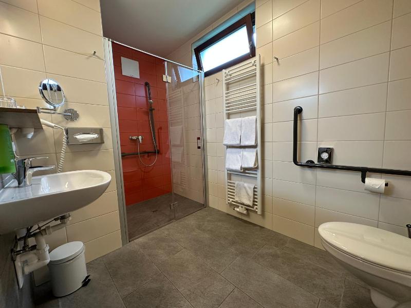 Apartment (2 Adults) image 3