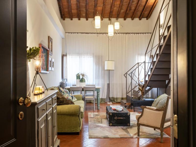 One-Bedroom Apartment  Split Level image 1