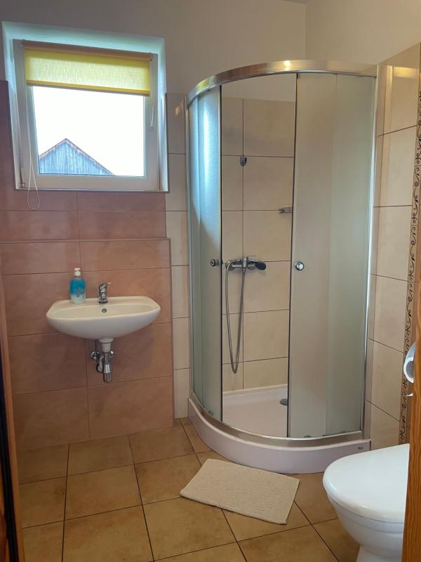 Triple Room with Private Bathroom image 4