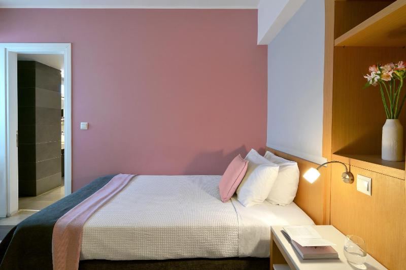 Single Room image 4