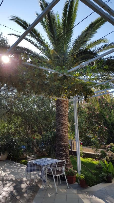 Studio Apartment with Balcony image 4