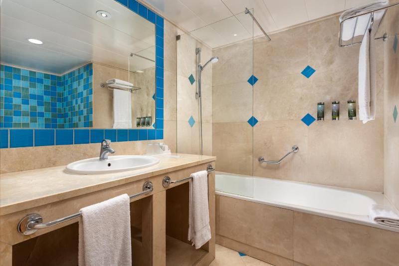 Double/Twin Room with Resort View image 2