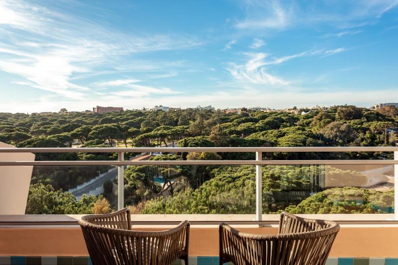 Suite with Resort View image 3