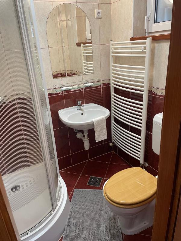 Rózsakert Apartmanház - image 34