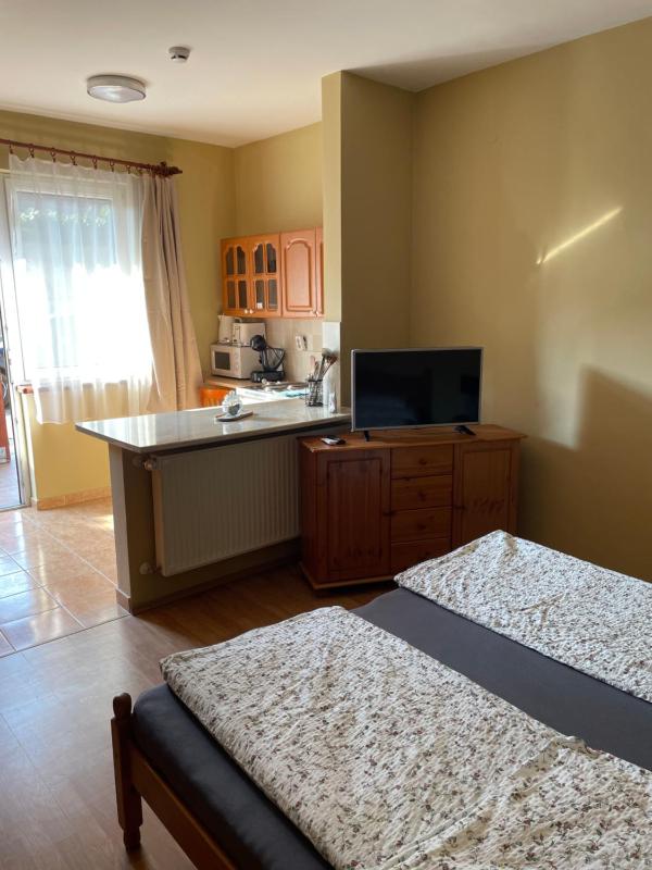 Rózsakert Apartmanház - image 26