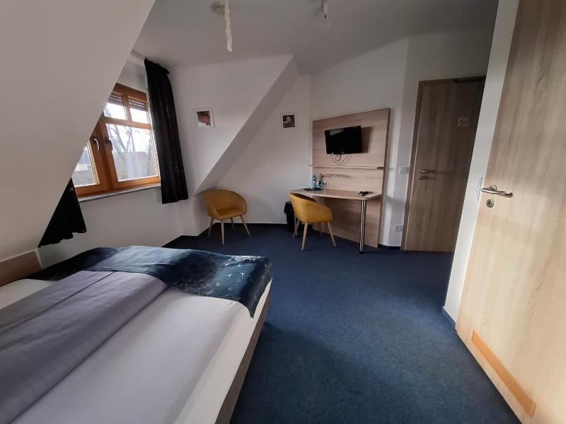 Deluxe Single Room image 4