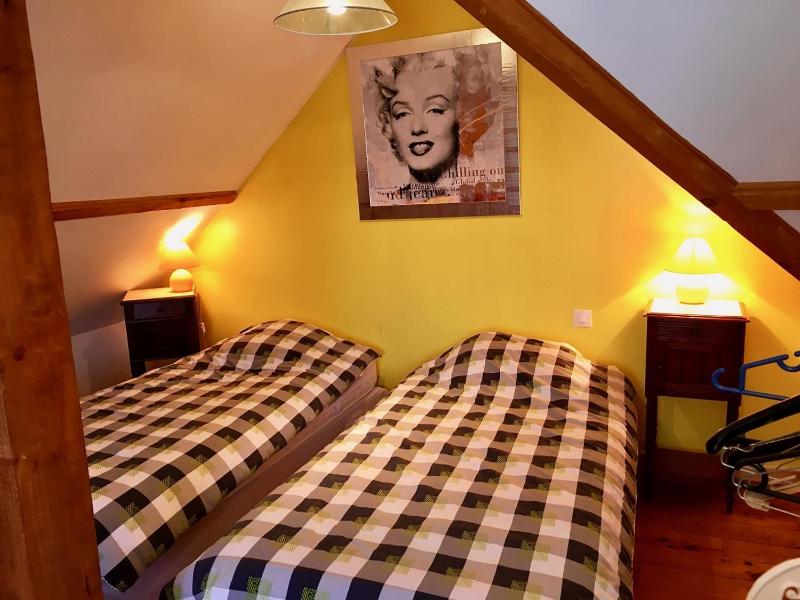 Two-Bedroom House image 2