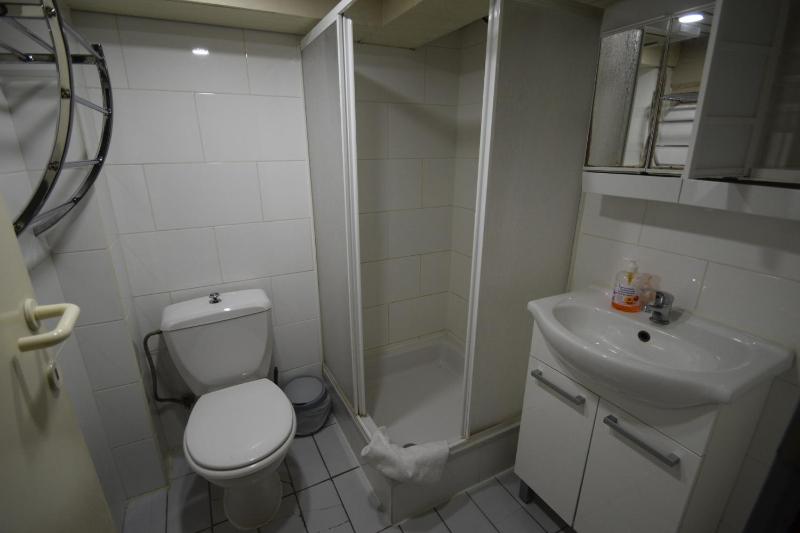 student studio single image 3