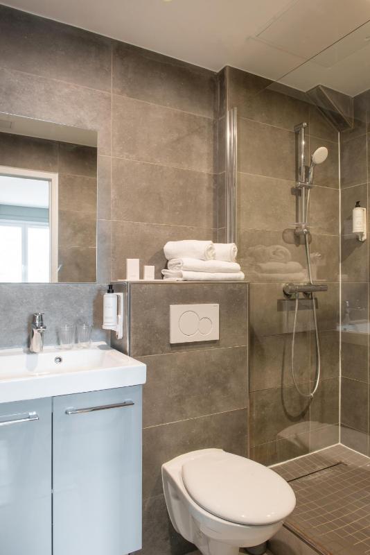 Deluxe Double Room image 2