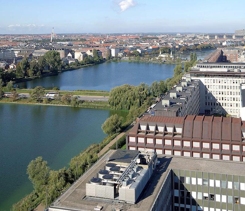 Superior Twin Room image 2