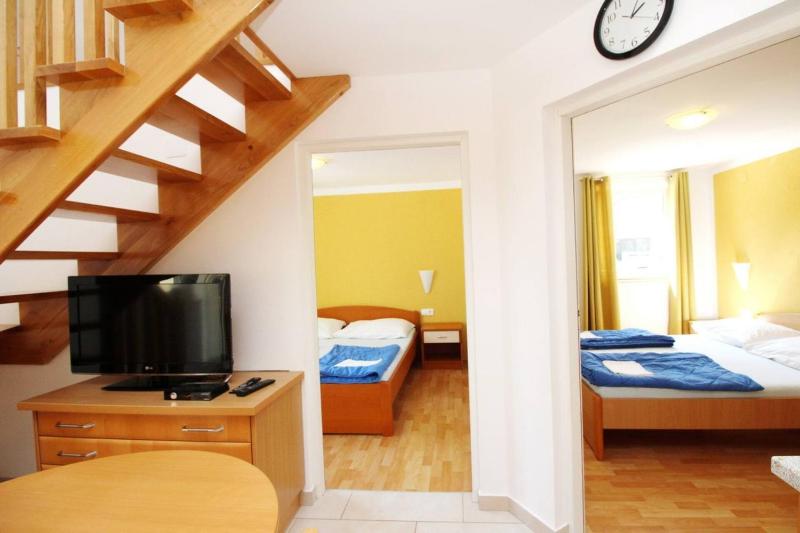 Apartments Mikulan Beach - image 16
