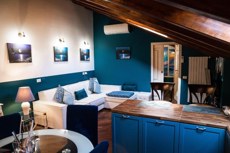 Suite Apartment image 1