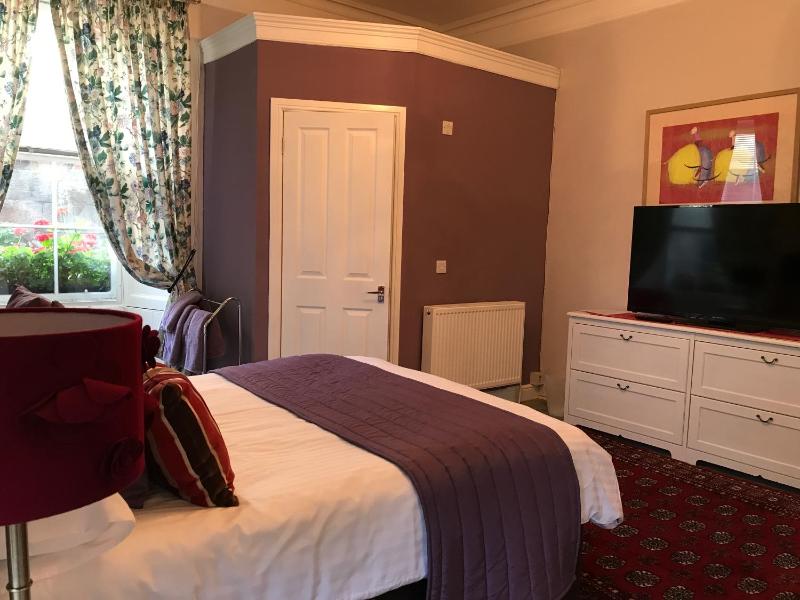 Deluxe Double Room with Shower image 4
