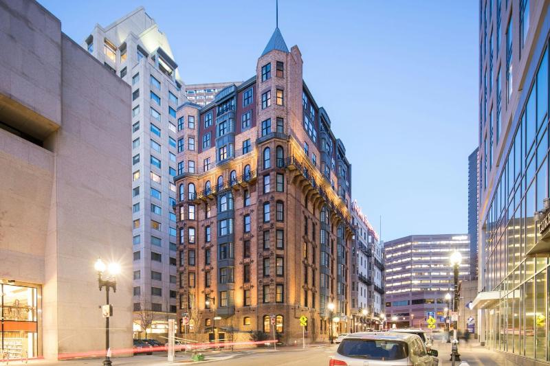 Courtyard by Marriott Boston Copley Square - image 1