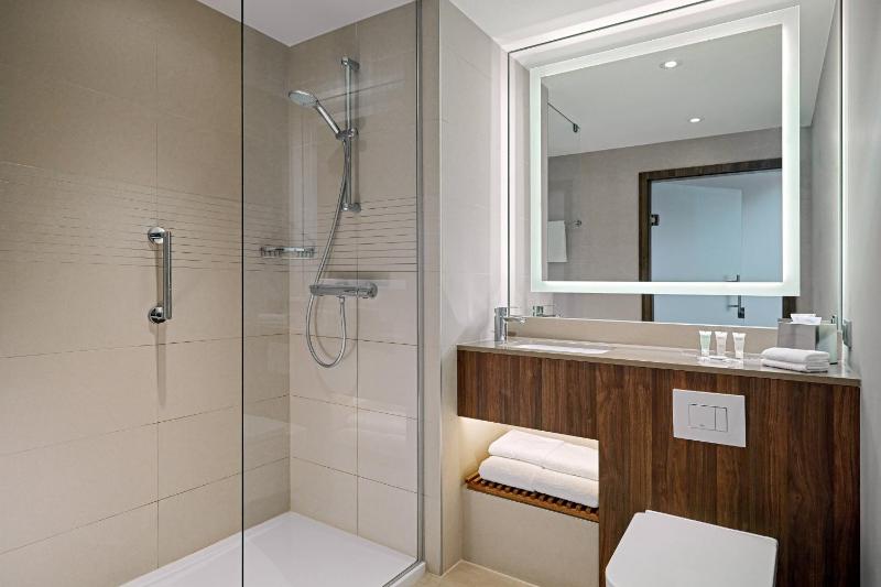 Guest room, 1 King, Sea view image 4