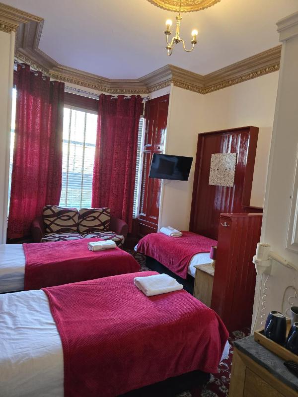 Executive Triple Room image 1