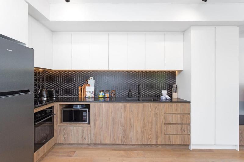 Luxe Living Instaworthy city views from rooftop - image 13