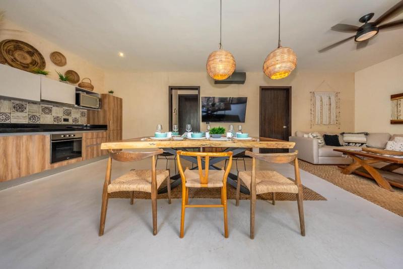 Villa Asana with Stunning Luxury Pool and Private Rooftop - image 39
