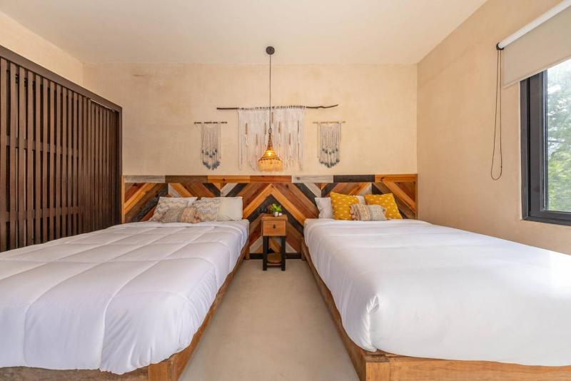 Villa Asana with Stunning Luxury Pool and Private Rooftop - image 44