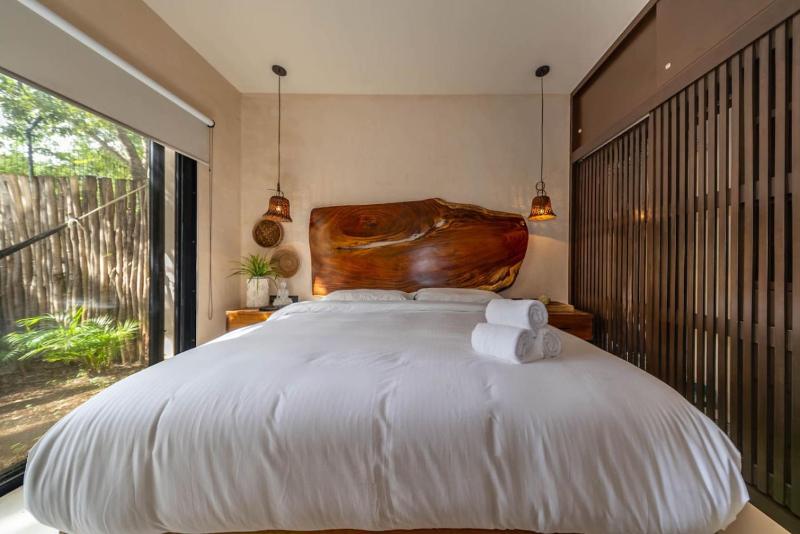 Villa Asana with Stunning Luxury Pool and Private Rooftop - image 50