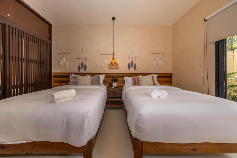 Villa Asana with Stunning Luxury Pool and Private Rooftop - image 42