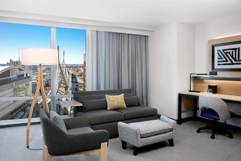 Courtyard by Marriott Boston Downtown/North Station - image 6