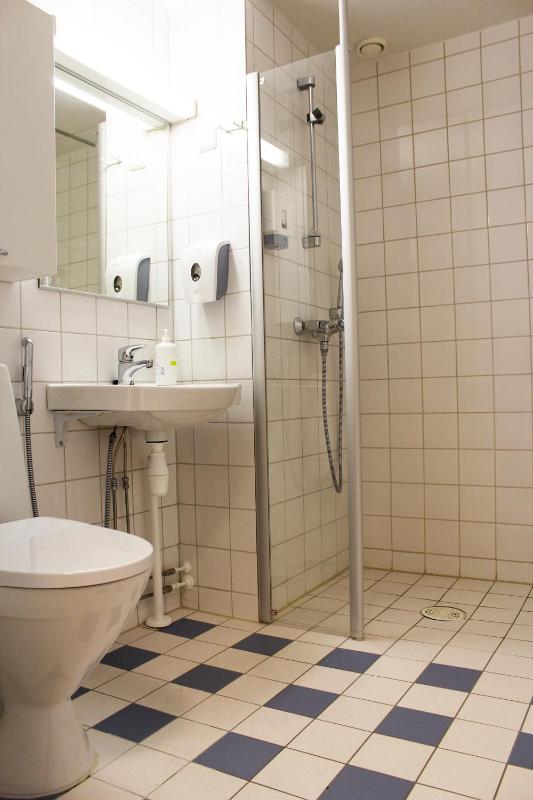Standard Twin Room image 3