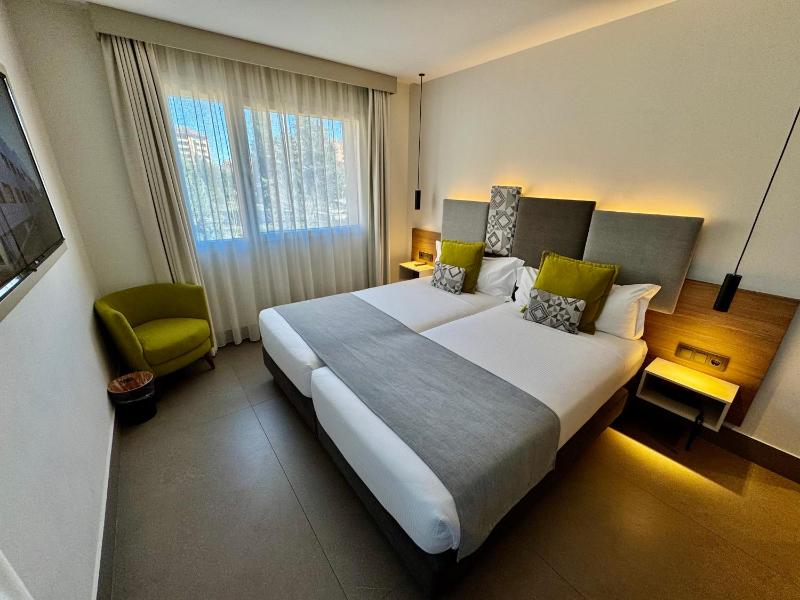 Double Room image 4