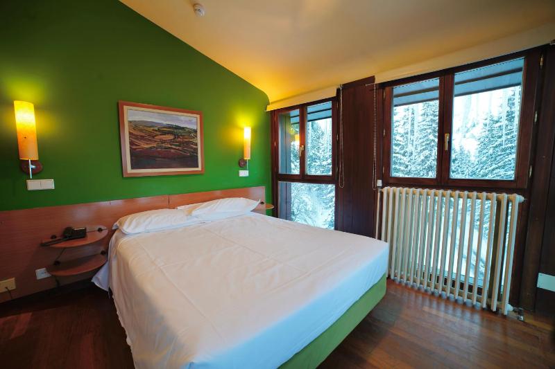 Superior Double or Twin Room image 2