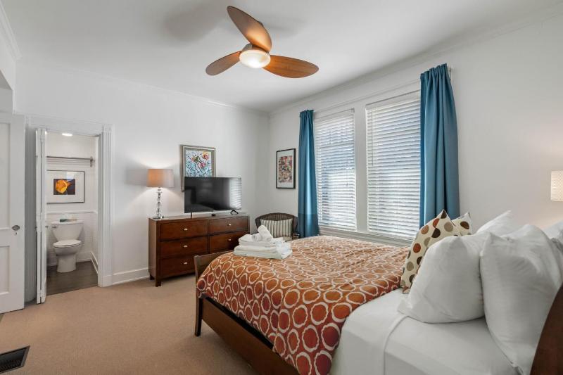 Standish House by BCA Furnished Apartments Standish House - image 28