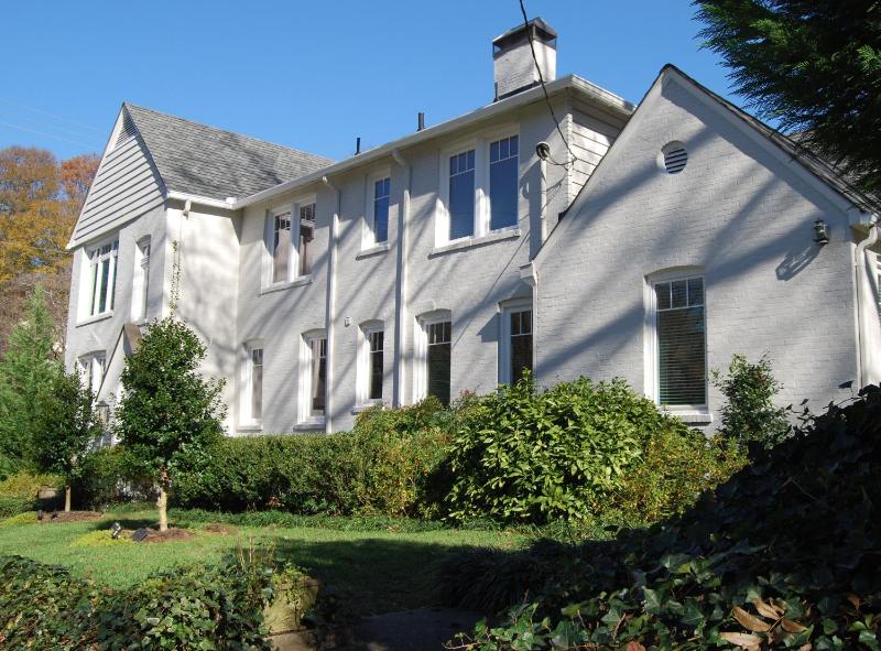 Standish House by BCA Furnished Apartments Standish House - image 15