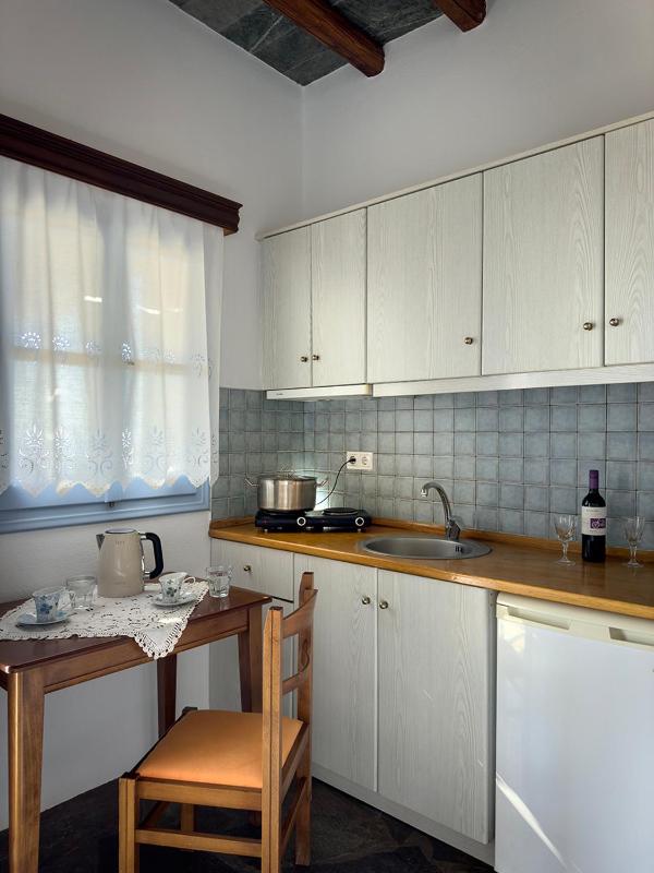 Studio with Sea View image 2