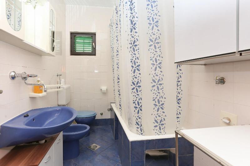 Two-Bedroom Holiday Home image 4