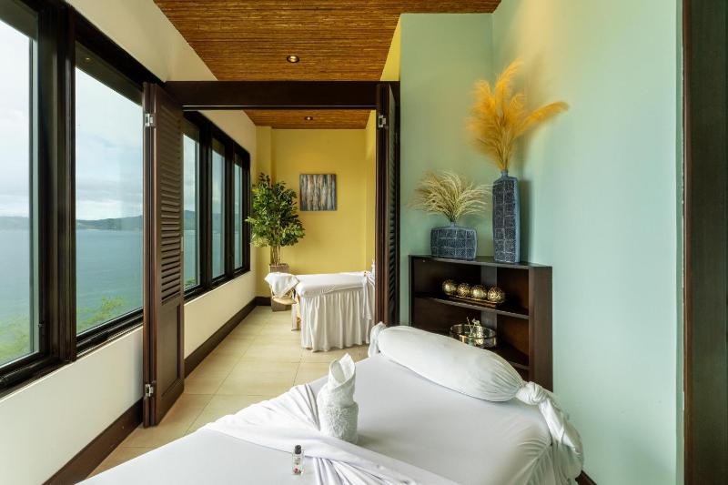360 Splendor 206-Ocean View Condo-Breakfast Included! - image 6