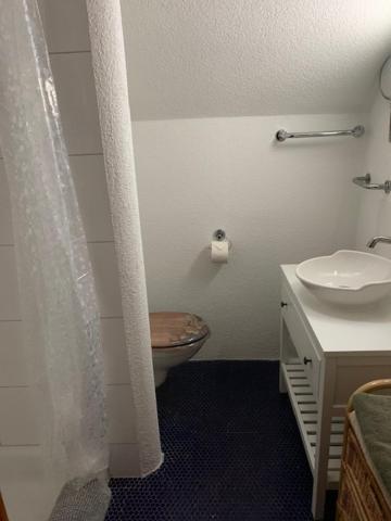 Suite with Lake View image 3