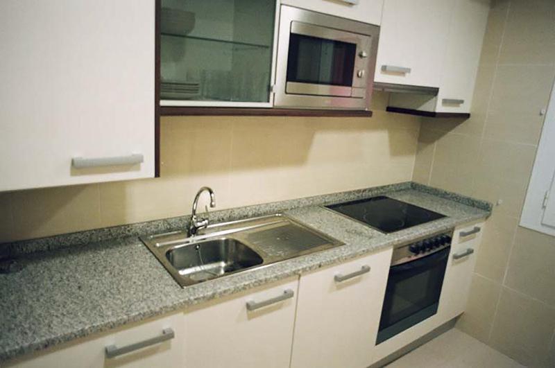 Two-Bedroom Apartment (5-6 Adults) image 4