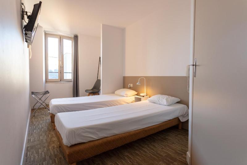 Budget Twin Room image 1