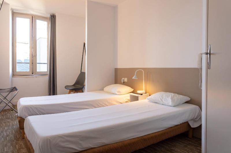 Budget Twin Room image 2