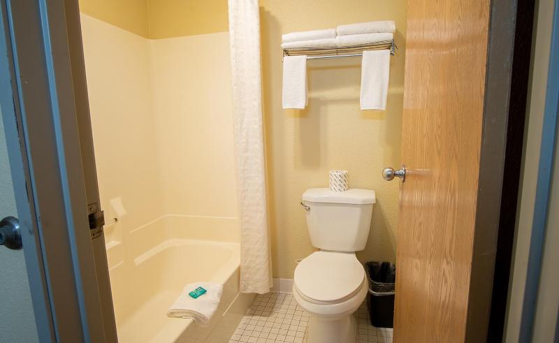 King Room image 2