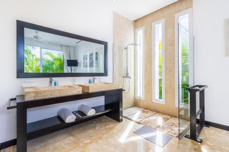 Luxury Rentals in Punta Cana - Exclusive Waterfall Villa with Private Pool BBQ Maid Golf - image 43