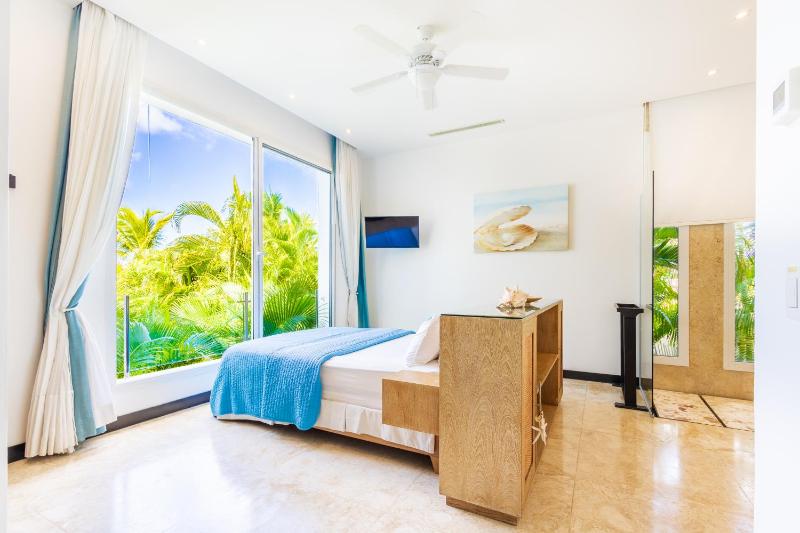 Luxury Rentals in Punta Cana - Exclusive Waterfall Villa with Private Pool BBQ Maid Golf - image 7
